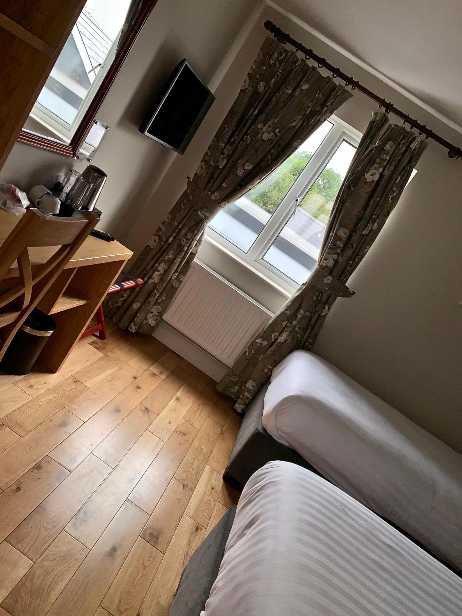 The Highlands Hotel Glenties Kamer foto