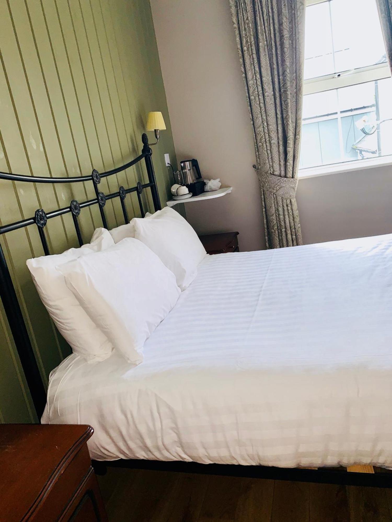The Highlands Hotel Glenties Kamer foto