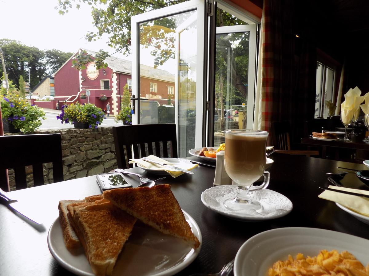 The Highlands Hotel Glenties Buitenkant foto