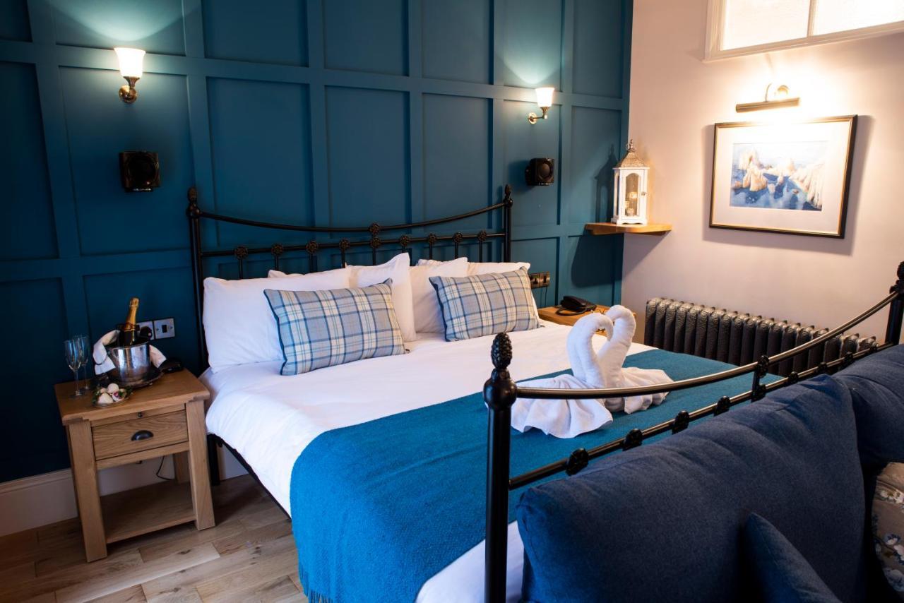 The Highlands Hotel Glenties Buitenkant foto